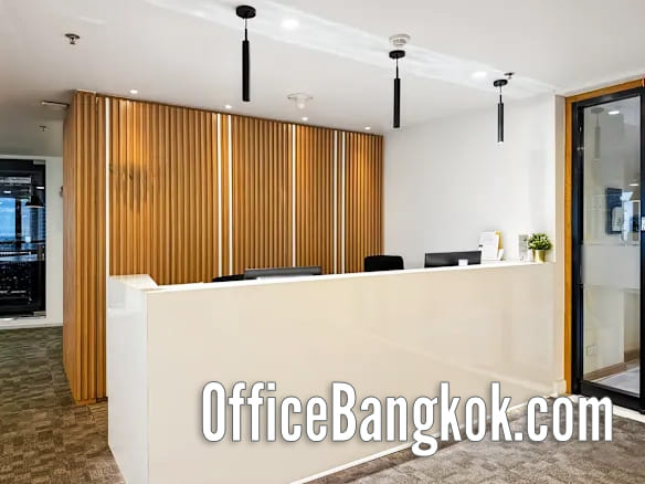 เช่าสำนักงานสำเร็จรูปอาคารชาร์เตอร์ สแควร์ (Rent Service Office at Chartered Square) Co-Working Space และออฟฟิศขนาดเล็กให้เช่าพร้อมเฟอร์นิเจอร์ทำเลสาทร